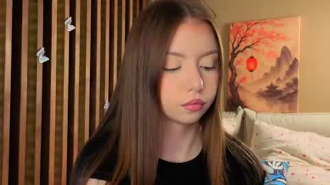 Snapshot of milaice chatting on June 2026 01:35:01 PM Mila online show from June 2026 01:35:01 PM