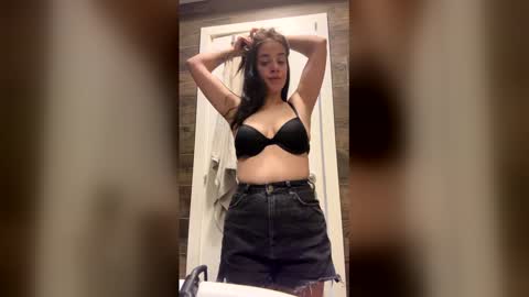 milalunaa online show from March 2026 06:51:01 AM