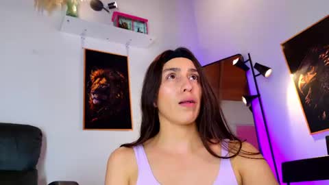 Snapshot of milan_roux chatting on June 2026 01:52:01 AM Milane online show from June 2026 01:52:01 AM