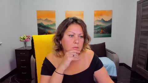 Snapshot of milana_blake chatting on October 2025 12:44:02 PM Milana online show from October 2025 12:44:02 PM