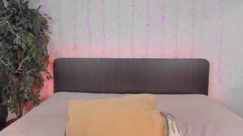 Milana online show from December 2024 11:11:02 AM