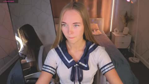 Milana online show from May 2026 01:03:02 AM