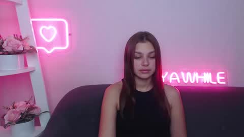 milanaangelas online show from December 2024 05:42:01 PM