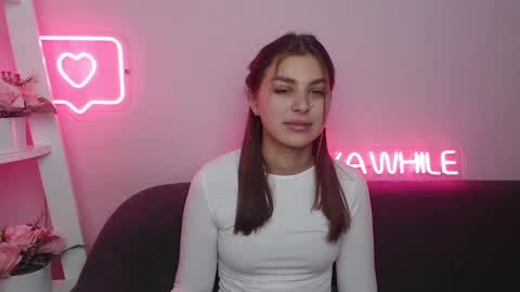 milanaangelas online show from December 2024 05:39:02 AM