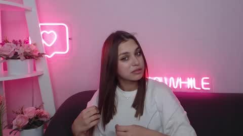 milanaangelas online show from January 2025 05:53:01 AM