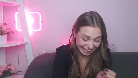 milanaangelas online show from September 2025 12:49:02 PM