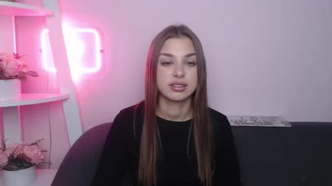milanaangelas online show from December 2025 08:47:01 PM