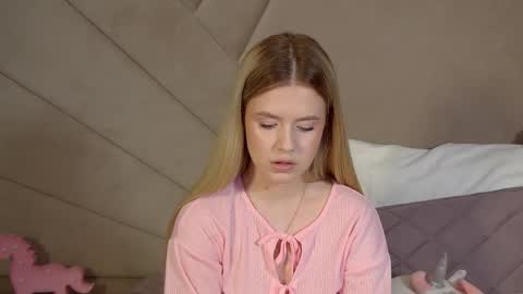 MilanaBalmain online show from March 2026 04:46:01 PM