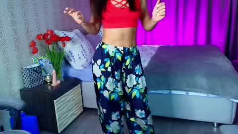 Snapshot of milanabellucci chatting on May 2026 08:30:01 AM Milana online show from May 2026 08:30:01 AM