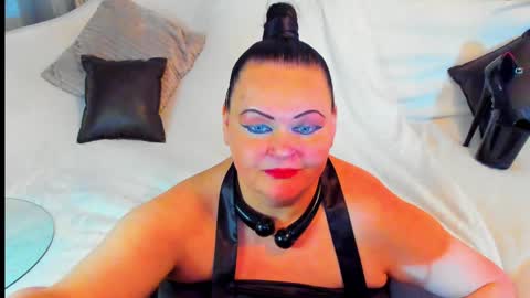 Lana online show from December 2024 03:11:02 PM