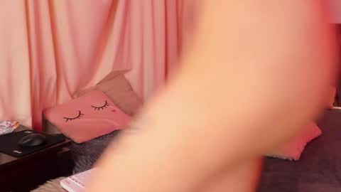 Milana online show from April 2026 06:05:01 AM