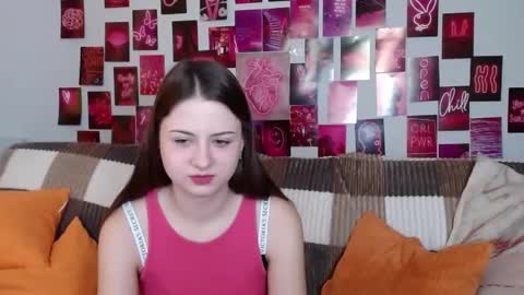 milanaroz online show from February 2025 06:15:01 AM