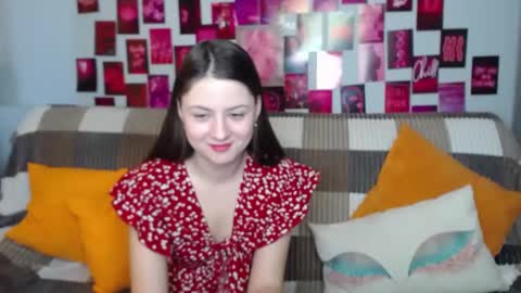 milanaroz online show from March 2025 05:44:02 AM