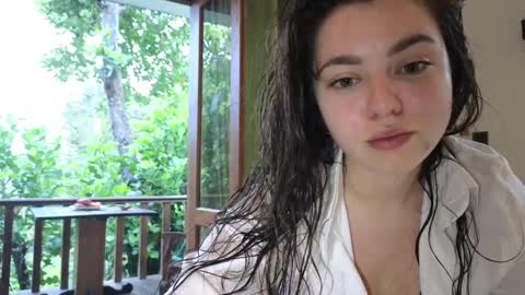 Mila online show from February 2025 11:47:02 AM