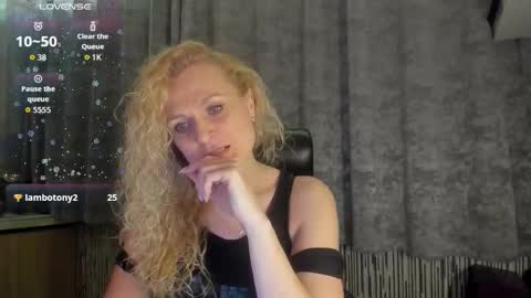 milanna_x online show from March 2026 04:25:02 PM