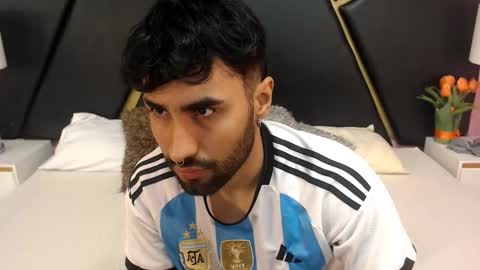 milanzaire online show from September 2025 06:51:01 PM