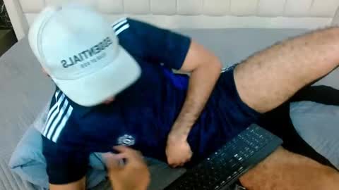 milanzaire online show from December 2025 12:39:02 AM