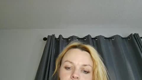 Wetbby00 online show from January 2026 10:12:02 PM