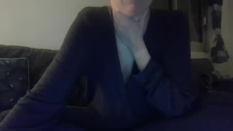 milasexypaws online show from January 2026 10:35:02 PM