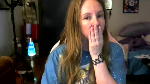 Mila online show from May 2026 03:09:01 PM