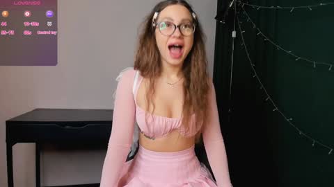 Mila online show from December 2024 02:52:01 PM