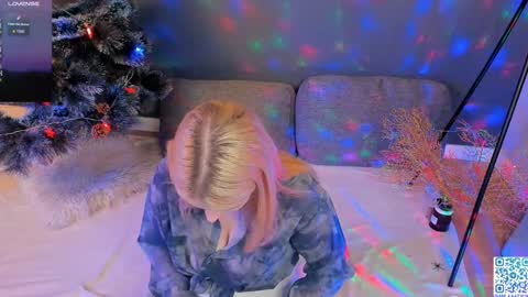 Mila online show from December 2024 03:14:02 AM