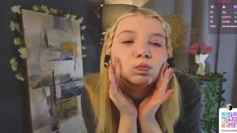 Mila online show from February 2025 02:28:01 AM