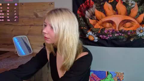 Mila online show from September 2025 04:36:01 AM
