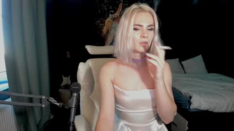 Snapshot of milena_marshmallows chatting on December 2024 07:47:01 AM Milena online show from December 2024 07:47:01 AM