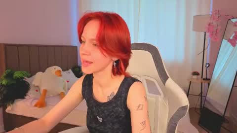 Snapshot of milena_milyan chatting on July 2026 01:21:01 AM Milena online show from July 2026 01:21:01 AM