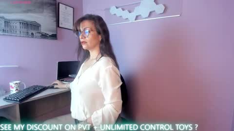 Milena online show from February 2026 11:15:01 AM