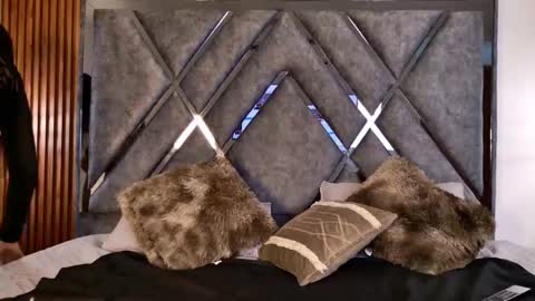 milf__celeste online show from April 2026 02:33:01 AM