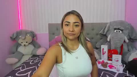 Antonella online show from January 2025 01:10:01 PM