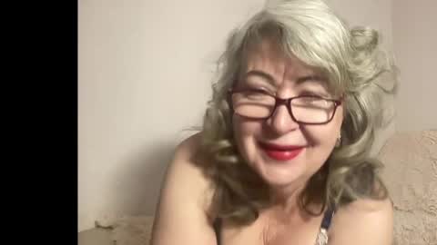 Snapshot of milf_charlotty chatting on May 2026 01:45:01 AM Charlotte online show from May 2026 01:45:01 AM