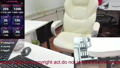 Viktoria online show from December 2024 03:00:02 PM