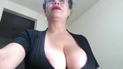 Snapshot of milfcamila367608 chatting on July 2026 10:32:02 AM camila online show from July 2026 10:32:02 AM
