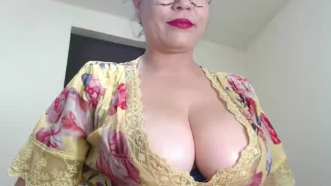 Snapshot of milfcamila367608 chatting on July 2026 10:54:01 AM camila online show from July 2026 10:54:01 AM