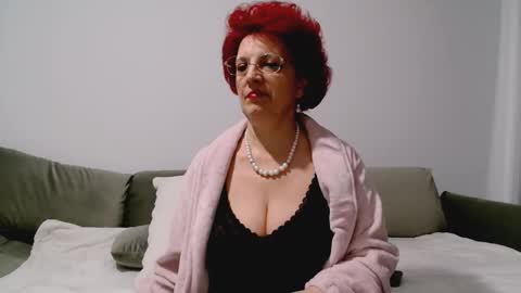 Milfsupreme online show from February 2026 09:24:01 PM