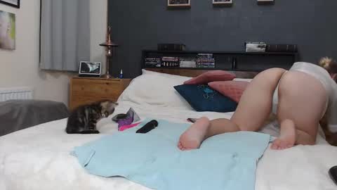 milfyanddaddy online show from September 2025 07:29:01 PM