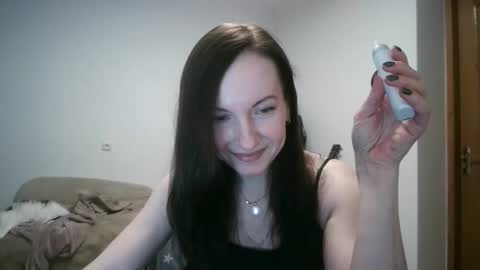 miliah online show from November 2025 07:45:01 PM