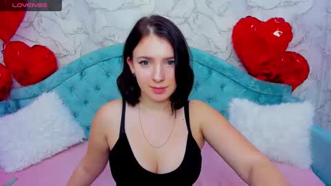 milinafox online show from March 2025 06:37:02 AM