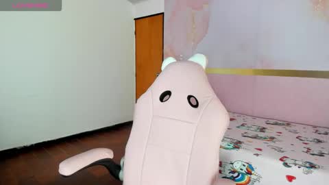 Snapshot of milk_candy16 chatting on October 2025 12:30:02 PM S O F I A online show from October 2025 12:30:02 PM