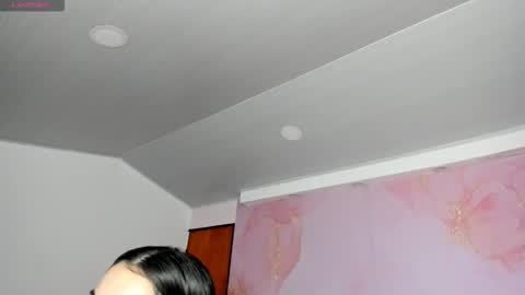 Snapshot of milk_candy16 chatting on October 2025 10:45:01 AM S O F I A online show from October 2025 10:45:01 AM