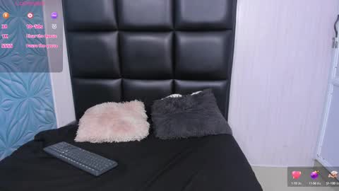 MAX online show from February 2025 01:03:01 AM