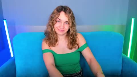 milkablond online show from February 2025 07:04:02 AM