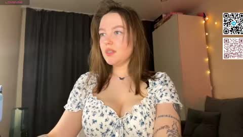 KiteNext stream  0300-0900UTS5 online show from April 2026 10:43:01 PM