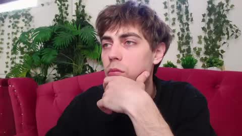 milkhunter_ online show from April 2026 08:29:01 AM