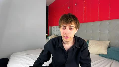 milkhunter_ online show from April 2026 05:07:01 AM