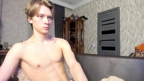 Isaac online show from March 2026 10:05:02 PM