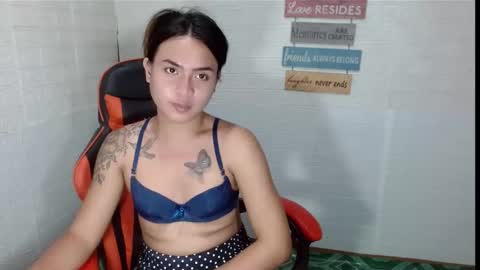 Snapshot of milkycumnel23 chatting on January 2025 06:31:01 PM NEL 23 online show from January 2025 06:31:01 PM